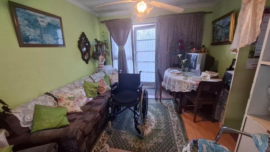 2 Bedroom Property for Sale in Rocklands Western Cape